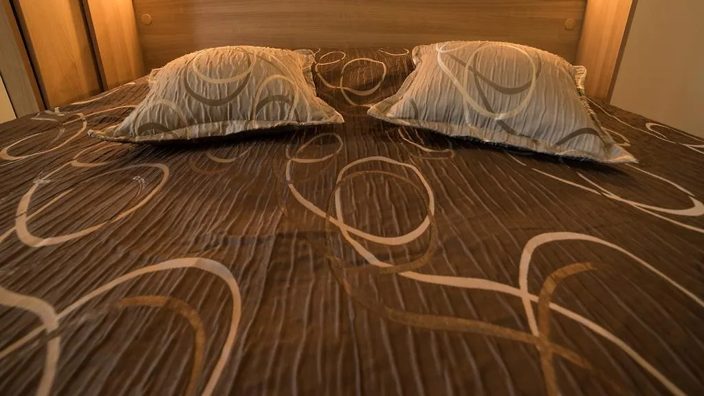 Chalet Les Moineaux Chambres D'Hotes Jausiers