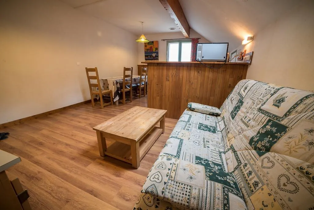 Apartment Chalet Les Moineaux Chambres D'Hotes Jausiers Frankreich