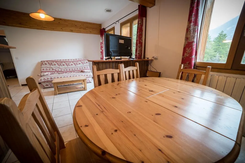 Apartment Chalet Les Moineaux Chambres D'Hotes Jausiers