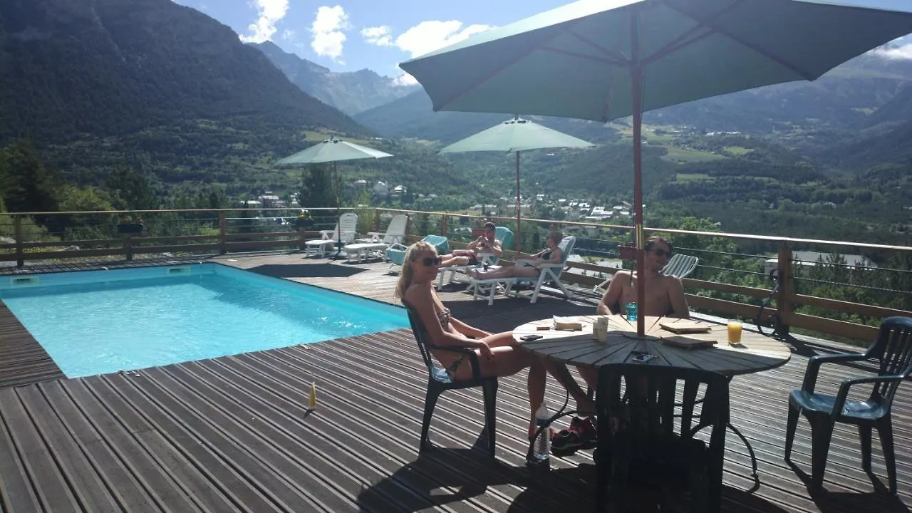 Apartment Chalet Les Moineaux Chambres D'Hotes Jausiers